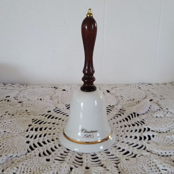 Vintage 1985 Avon Collectible Porcelain Christmas Bell with Wood Handle - Picture 5 of 6